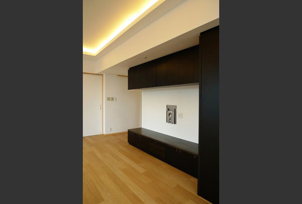 既存躯体に合わせたTVボード