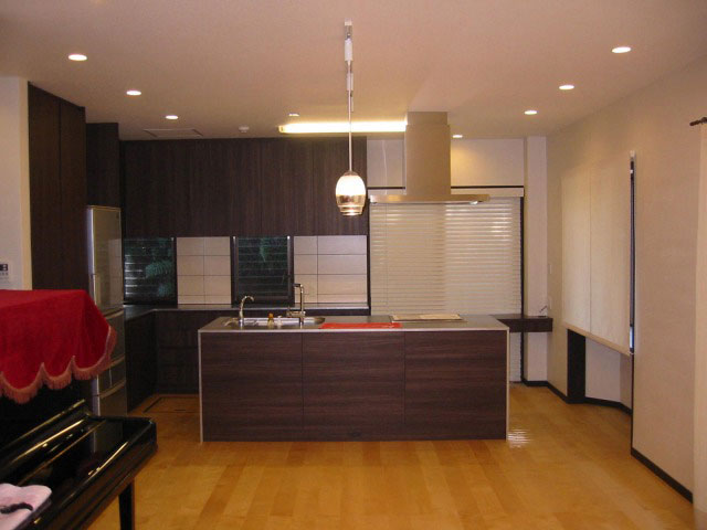 コーディネーターのセンスが光るリビング-2