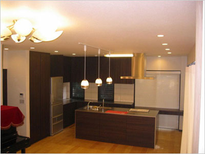 狭いリビングやキッチンを開放空間に