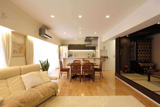 ワンフロアの可能性を広げる開放感のある家