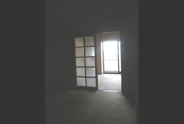 リフォーム前 暗い部屋