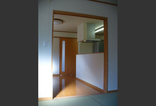 入り口の拡張で車椅子も楽チン