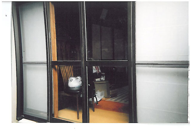 以前は今のキッチンの場所に暗い和室がありました