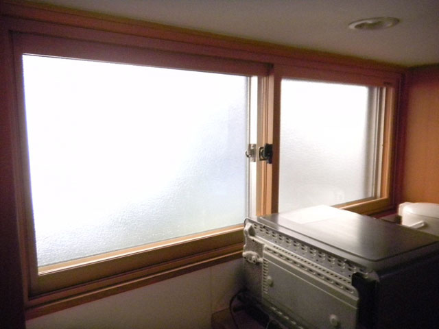 小サイズの内窓　住宅エコポイント７，０００円