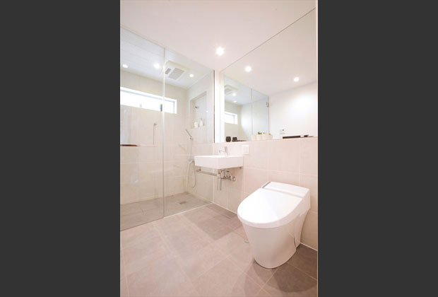 動線に配慮して、スタイリッシュにまとめたサニタリースペース。 動線に配慮して、スタイリッシュにまとめたサニタリースペース。