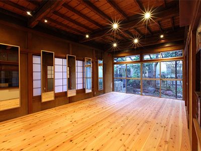 過去と対話して未来へ繋ぐ　異文化が交差するスタジオ