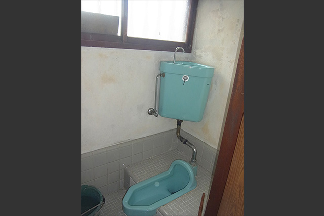 トイレ：リフォーム前