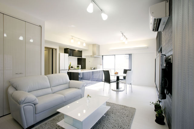 リビング　間仕切りを全て取り払い、ゆとりある空間になりました。