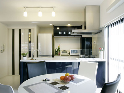 ホテルのような、明るく広い空間へ