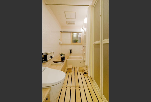 浴室　トイレからお風呂まで這ってでもいける