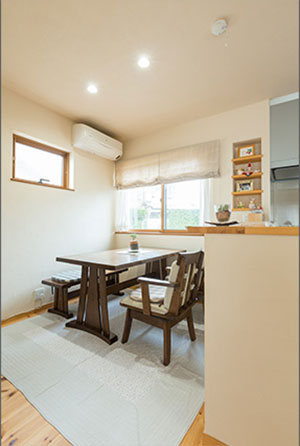 間取りは変えず、ダイニングとキッチン空間を十分に確保