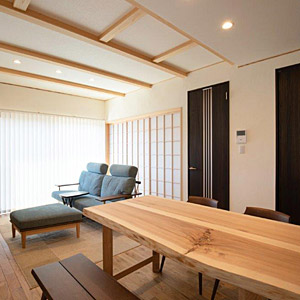 天井が高く、広々と気持ちが良い家 天井が高く、広々と気持ちが良い家